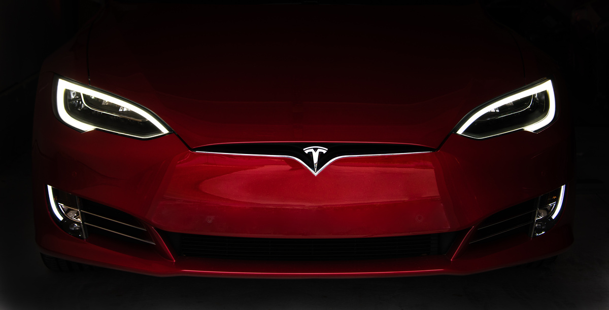 Tesla electric vehicle range estimation